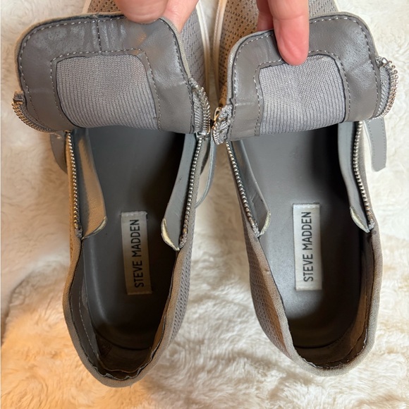 Steve Madden| Women's Camden Knit Wedge Sneakers | Size 7 - Picture 7 of 10